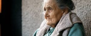 Maus-tratos a idosos