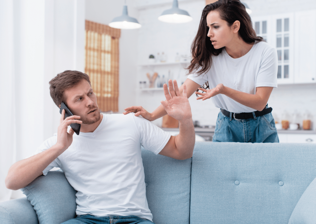 Investigação Conjugal: O que fazer quando suspeitar de infidelidade?