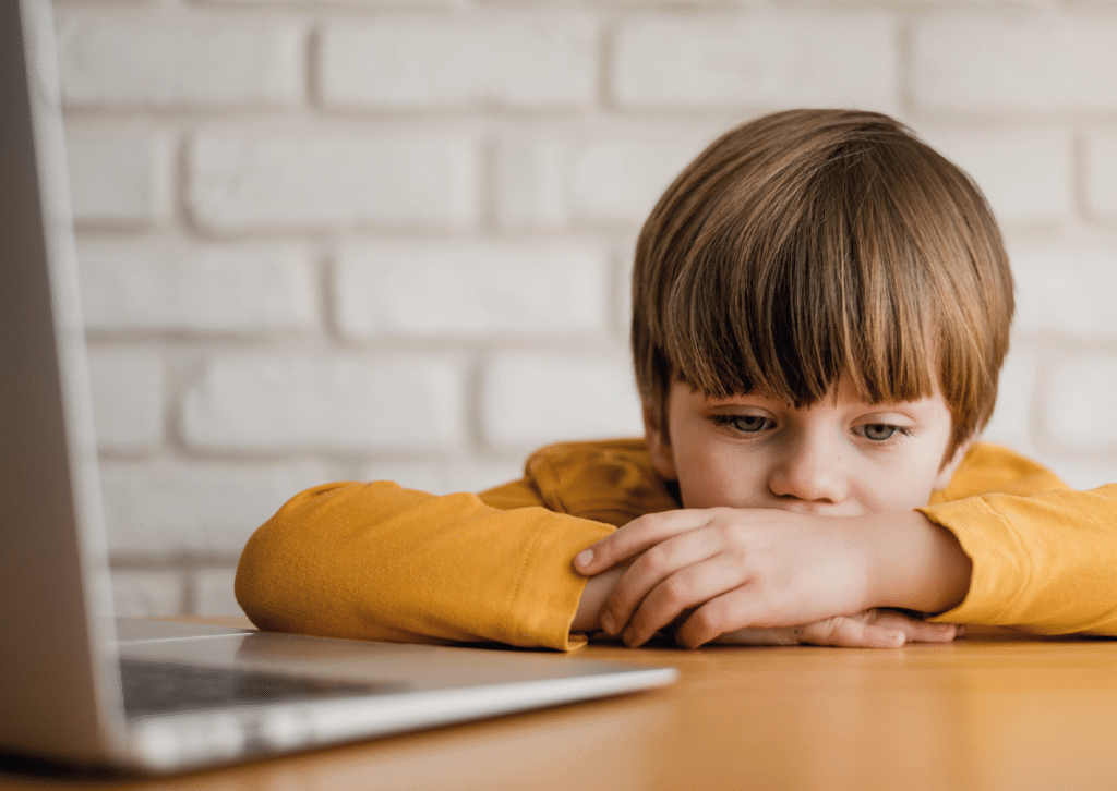 Investigação de Cyberbullying e crimes virtuais: Protegendo crianças e adolescentes