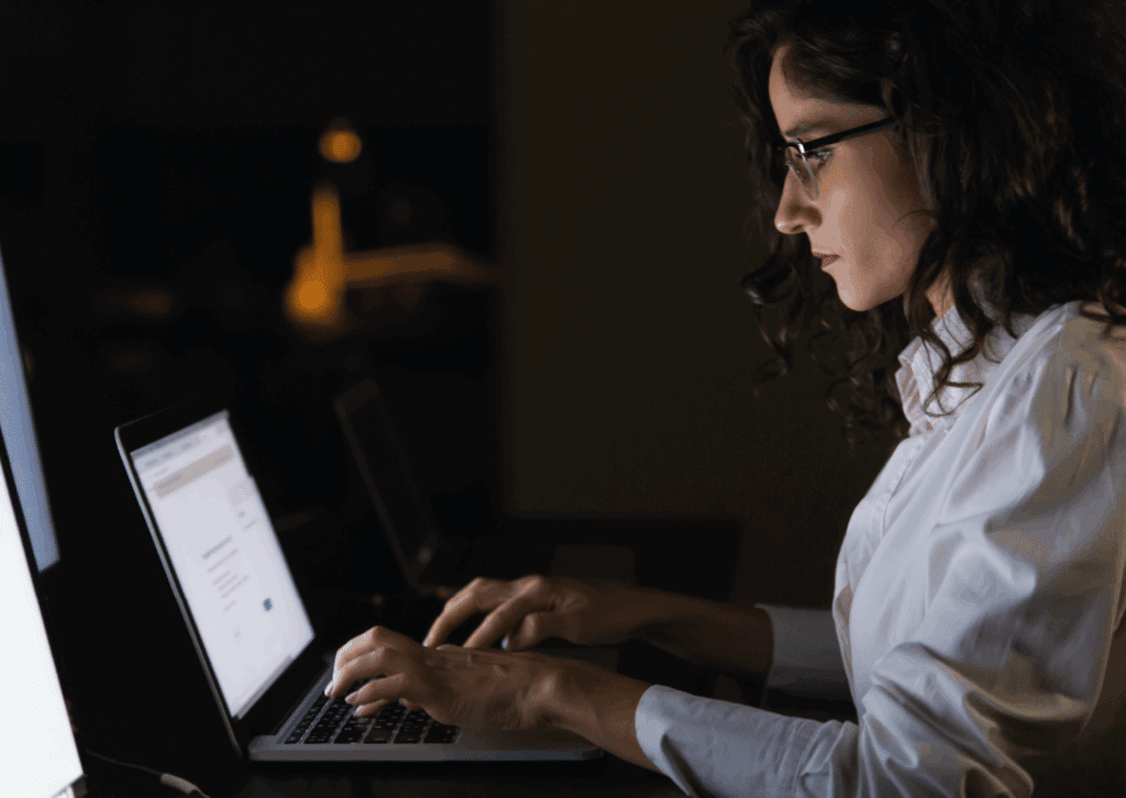 Investigação Digital: Coleta de Provas Online para Casos Judiciais