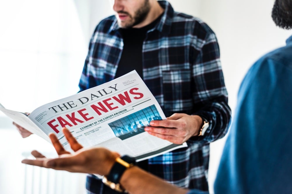 Investigação em casos de difamação e fake news contra empresas e profissionais